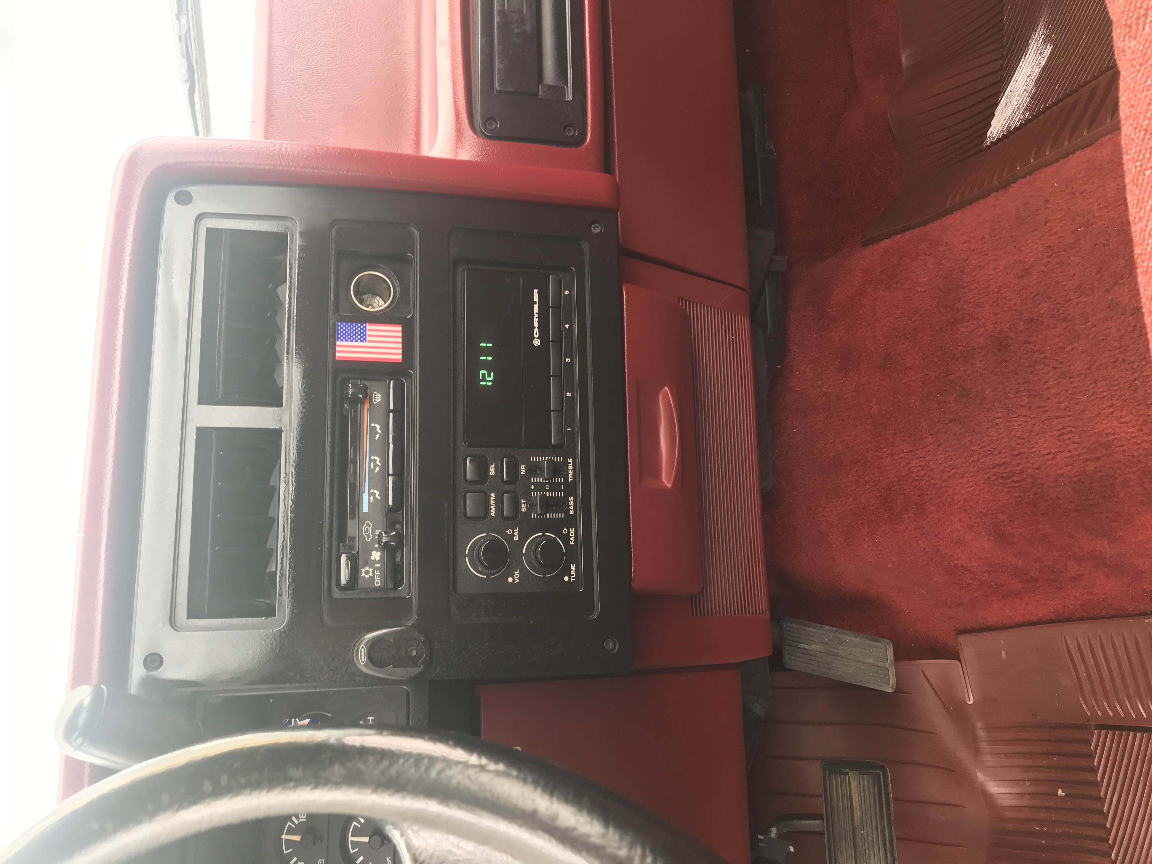 1991 Dodge Dakota Pickup ONE OWNER 117K 8 foot bed and roomy bench seating NICE — photo 33